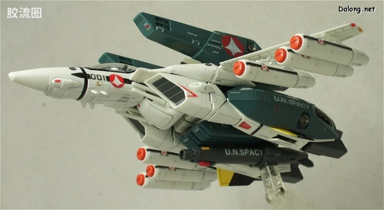 万代超时空要塞系列拼装模型 1比72 VF-1 Valkyrie用 Super Part Set - 图片