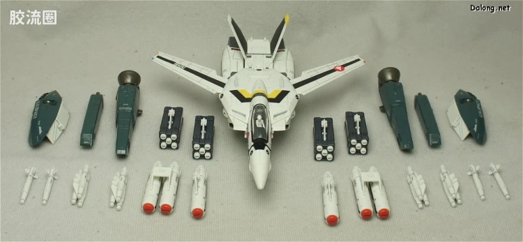 万代超时空要塞系列拼装模型 1比72 VF-1 Valkyrie用 Super Part Set - 图片