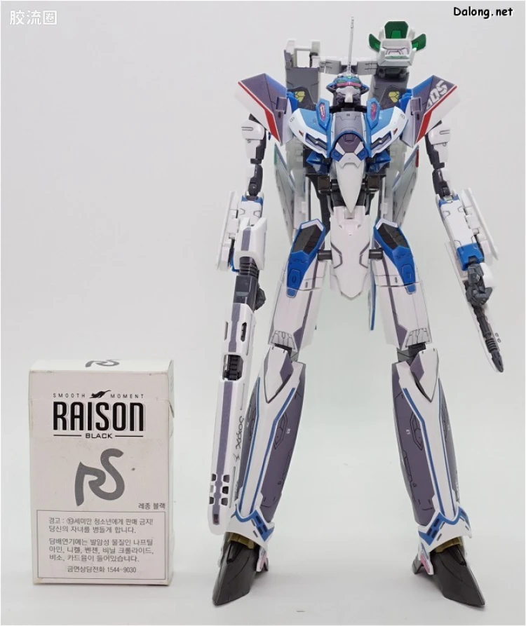 万代超时空要塞系列拼装模型 1比72 VF-31J 齐格弗里德(疾风机) - 图片
