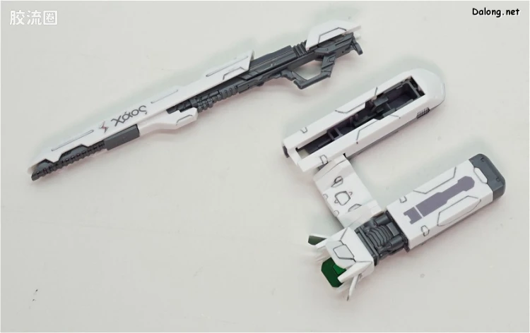 万代超时空要塞系列拼装模型 1比72 VF-31J 齐格弗里德(疾风机) - 图片