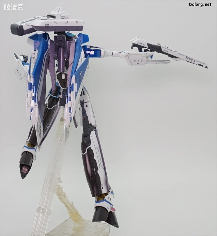 万代超时空要塞系列拼装模型 1比72 VF-31J 齐格弗里德(疾风机) - 图片