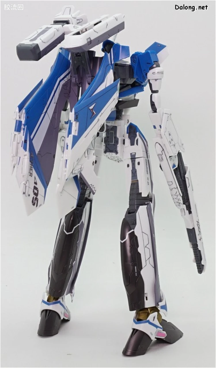 万代超时空要塞系列拼装模型 1比72 VF-31J 齐格弗里德(疾风机) - 图片