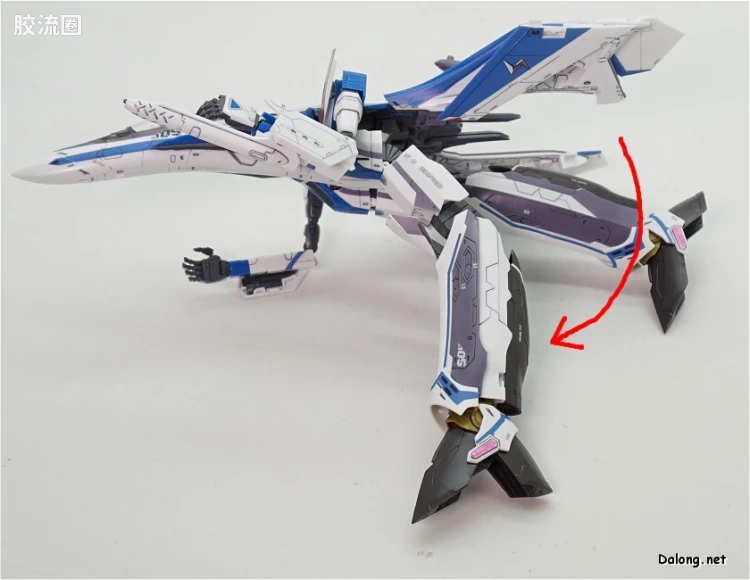 万代超时空要塞系列拼装模型 1比72 VF-31J 齐格弗里德(疾风机) - 图片
