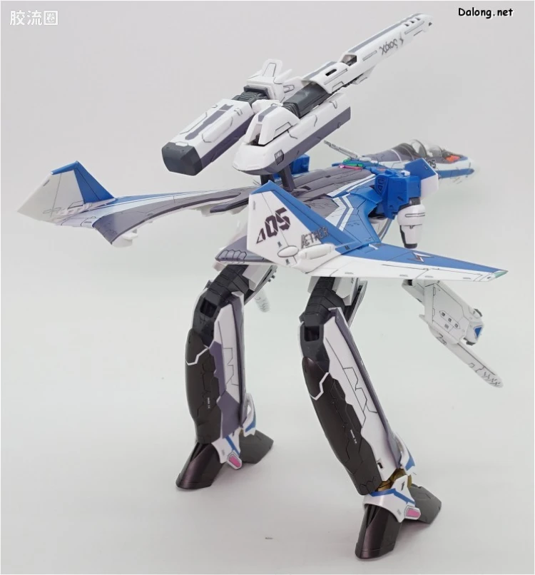 万代超时空要塞系列拼装模型 1比72 VF-31J 齐格弗里德(疾风机) - 图片