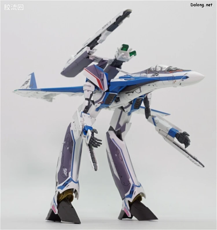 万代超时空要塞系列拼装模型 1比72 VF-31J 齐格弗里德(疾风机) - 图片