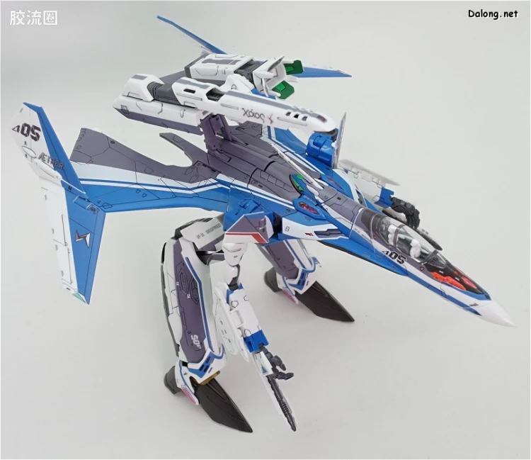 万代超时空要塞系列拼装模型 1比72 VF-31J 齐格弗里德(疾风机) - 图片