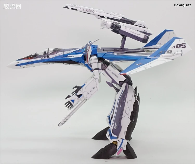万代超时空要塞系列拼装模型 1比72 VF-31J 齐格弗里德(疾风机) - 图片