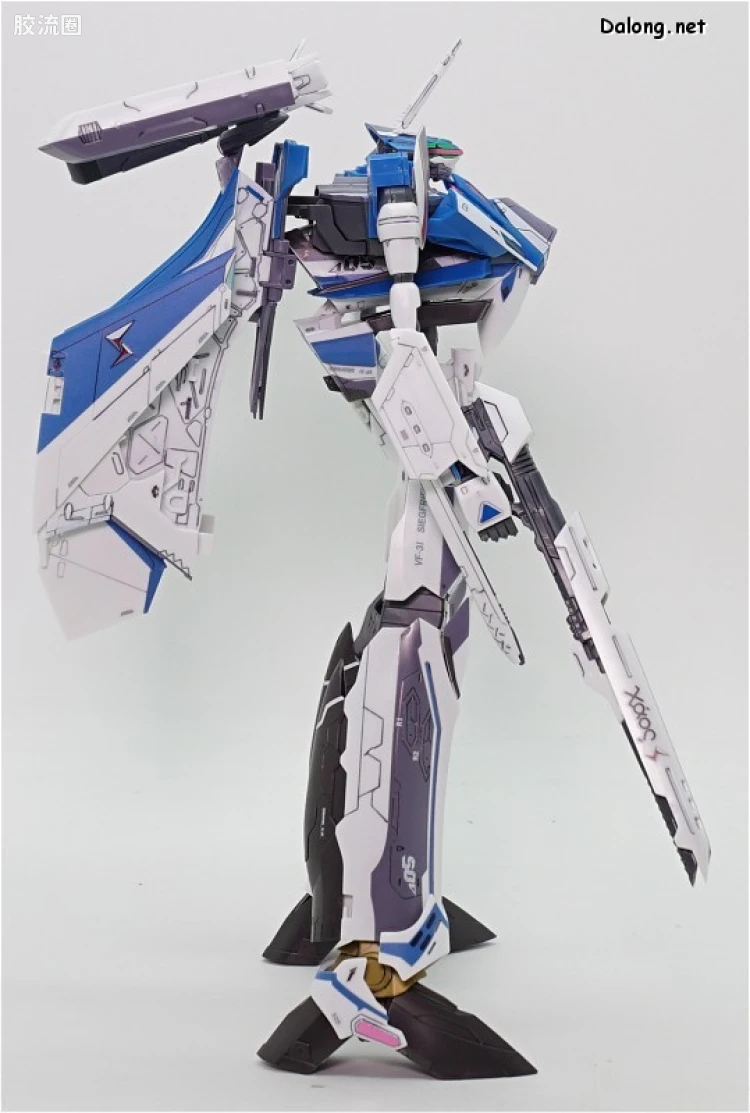 万代超时空要塞系列拼装模型 1比72 VF-31J 齐格弗里德(疾风机) - 图片