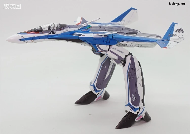 万代超时空要塞系列拼装模型 1比72 VF-31J 齐格弗里德(疾风机) - 图片