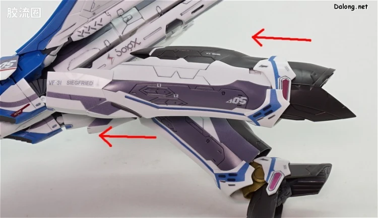 万代超时空要塞系列拼装模型 1比72 VF-31J 齐格弗里德(疾风机) - 图片