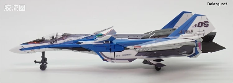 万代超时空要塞系列拼装模型 1比72 VF-31J 齐格弗里德(疾风机) - 图片