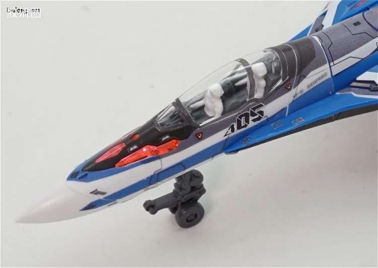 万代超时空要塞系列拼装模型 1比72 VF-31J 齐格弗里德(疾风机) - 图片