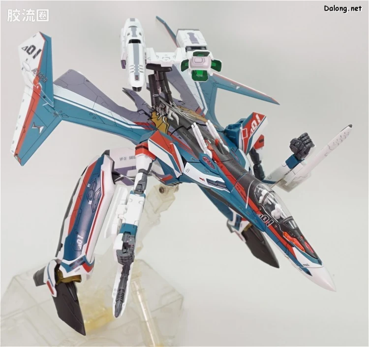 万代超时空要塞系列拼装模型 1比72 VF-31S 齐格弗里德(阿拉德机) - 图片