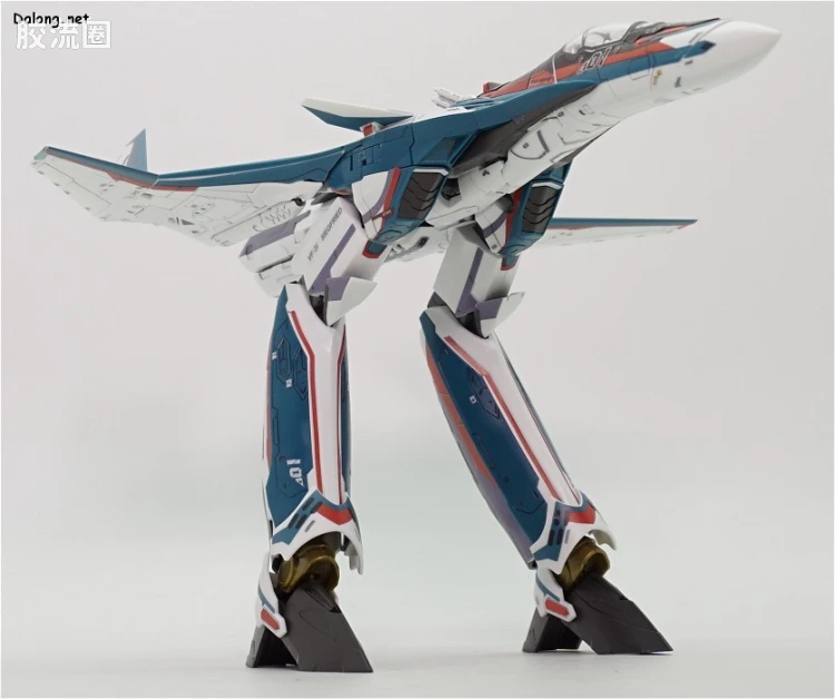 万代超时空要塞系列拼装模型 1比72 VF-31S 齐格弗里德(阿拉德机) - 图片