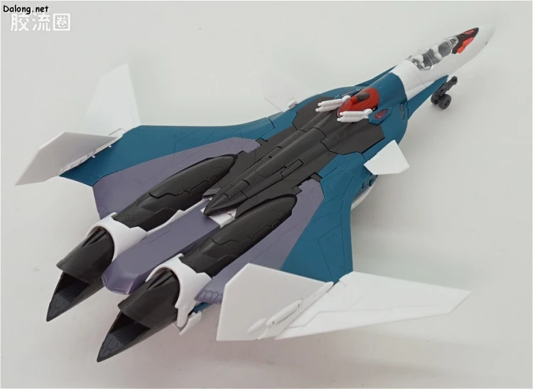 万代超时空要塞系列拼装模型 1比72 VF-31S 齐格弗里德(阿拉德机) - 图片