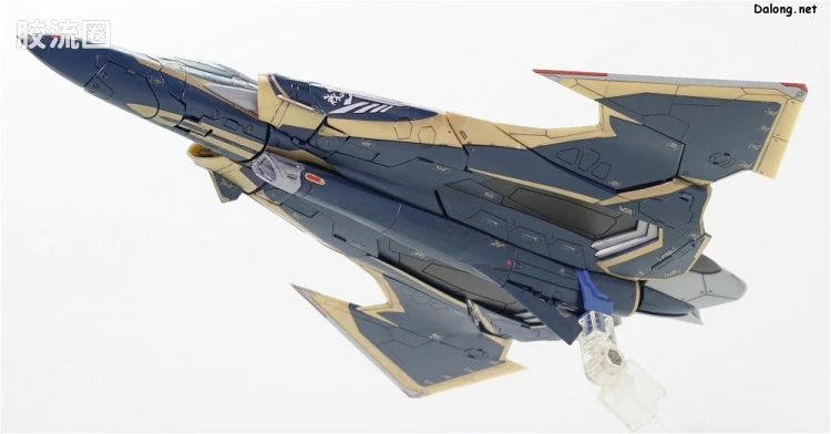 万代超时空要塞系列拼装模型 1比72 Sv-262Hs 龙III(奇斯机) - 图片