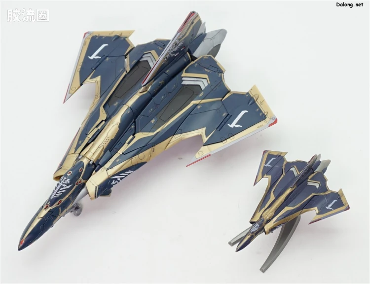 万代超时空要塞系列拼装模型 1比72 Sv-262Hs 龙III(奇斯机) - 图片