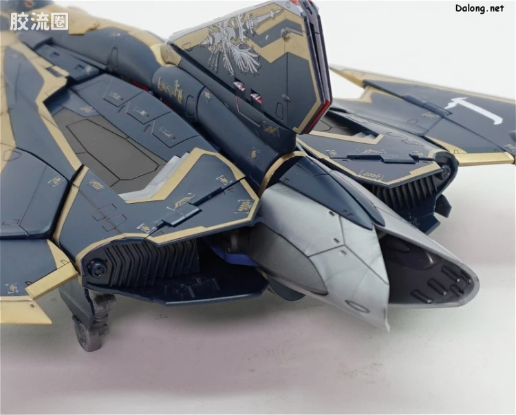 万代超时空要塞系列拼装模型 1比72 Sv-262Hs 龙III(奇斯机) - 图片