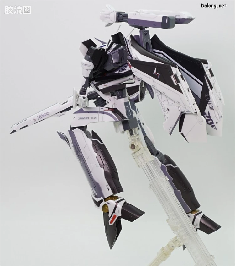 万代超时空要塞系列拼装模型 1比72 VF-31F 齐格菲里德(梅萨·伊雷菲尔特机） - 图片