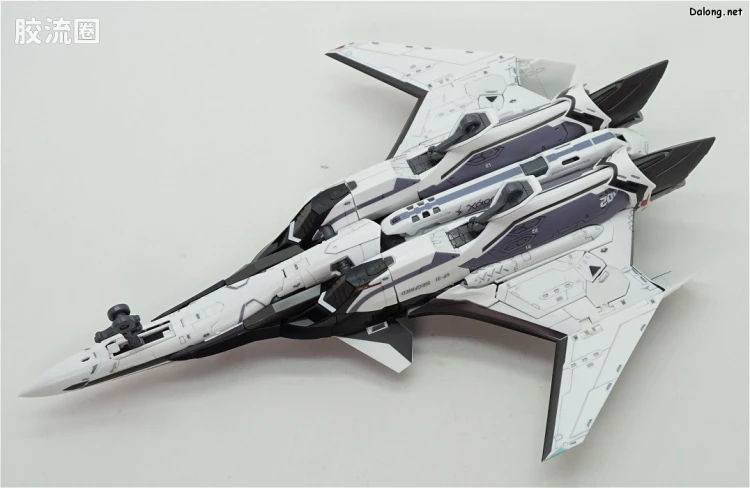 万代超时空要塞系列拼装模型 1比72 VF-31F 齐格菲里德(梅萨·伊雷菲尔特机） - 图片