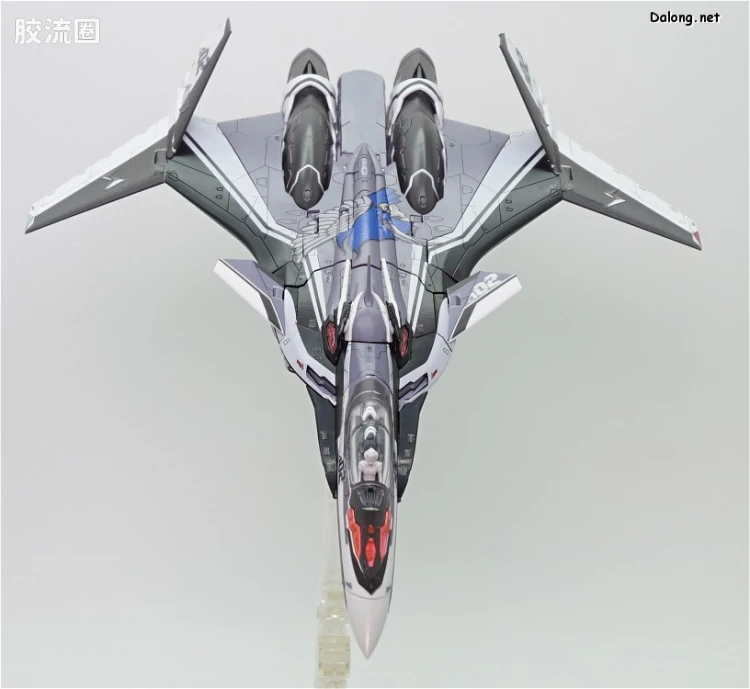 万代超时空要塞系列拼装模型 1比72 VF-31F 齐格菲里德(梅萨·伊雷菲尔特机） - 图片