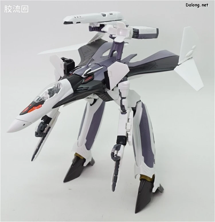 万代超时空要塞系列拼装模型 1比72 VF-31F 齐格菲里德(梅萨·伊雷菲尔特机） - 图片