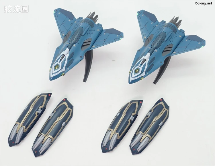 万代超时空要塞系列拼装模型 1比72 Sv-262Hs 龙III(奇斯机) 对应Lil Draken & 脚部Missile Pod - 图片