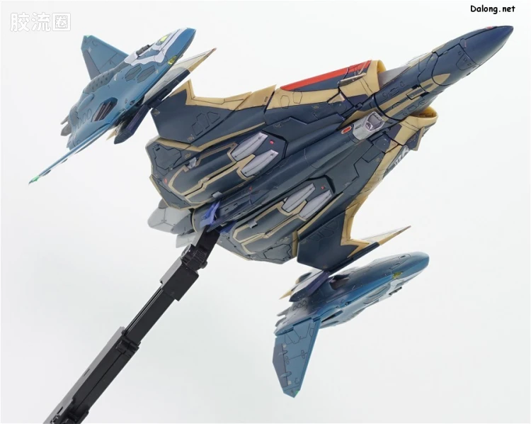 万代超时空要塞系列拼装模型 1比72 Sv-262Hs 龙III(奇斯机) 对应Lil Draken & 脚部Missile Pod - 图片