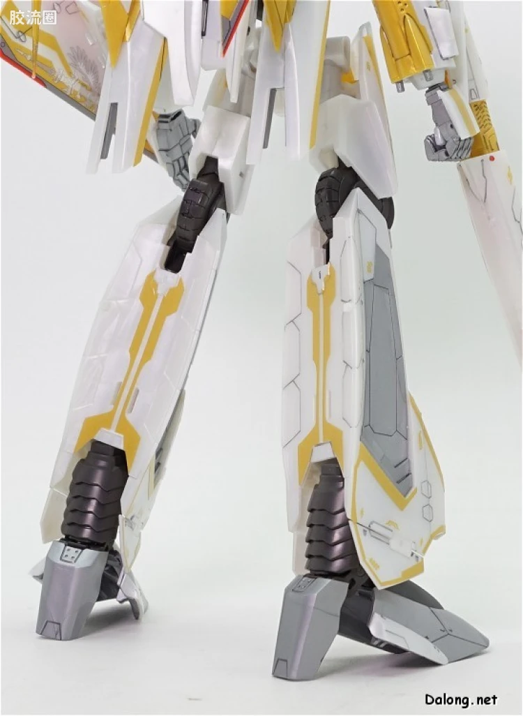 万代超时空要塞系列拼装模型 1比72 Sv-262Hs龙III (罗伊德机) デカルチャーVer. - 图片