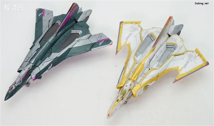 万代超时空要塞系列拼装模型 1比72 Sv-262Hs龙III (罗伊德机) デカルチャーVer. - 图片
