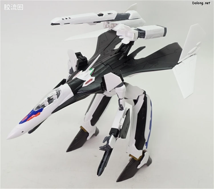 万代超时空要塞系列拼装模型 1比72 VF-31J 35周年涂装版 - 图片