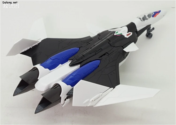 万代超时空要塞系列拼装模型 1比72 VF-31J 35周年涂装版 - 图片