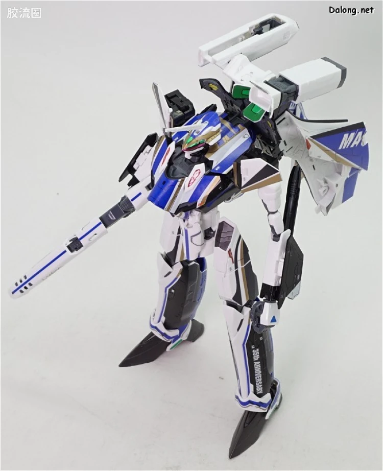 万代超时空要塞系列拼装模型 1比72 VF-31J 35周年涂装版 - 图片