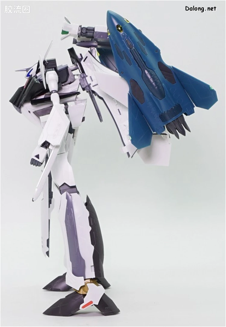 万代超时空要塞系列拼装模型 1比72 VF-31F 齐格飞/Lil Draken装备(疾风·因梅尔曼机) - 图片