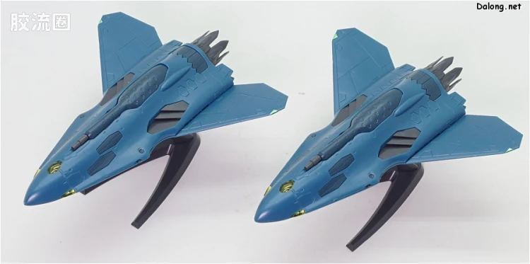万代超时空要塞系列拼装模型 1比72 VF-31F 齐格飞/Lil Draken装备(疾风·因梅尔曼机) - 图片