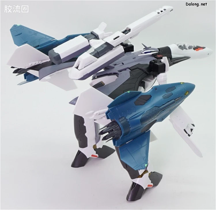 万代超时空要塞系列拼装模型 1比72 VF-31F 齐格飞/Lil Draken装备(疾风·因梅尔曼机) - 图片
