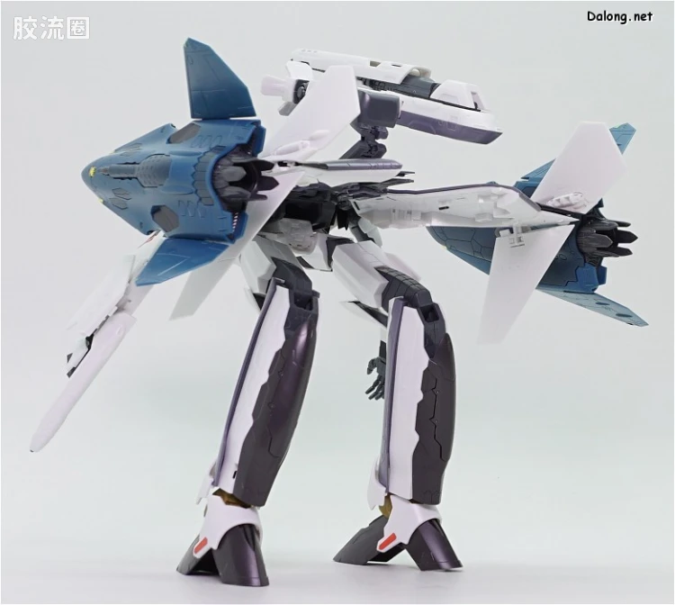万代超时空要塞系列拼装模型 1比72 VF-31F 齐格飞/Lil Draken装备(疾风·因梅尔曼机) - 图片