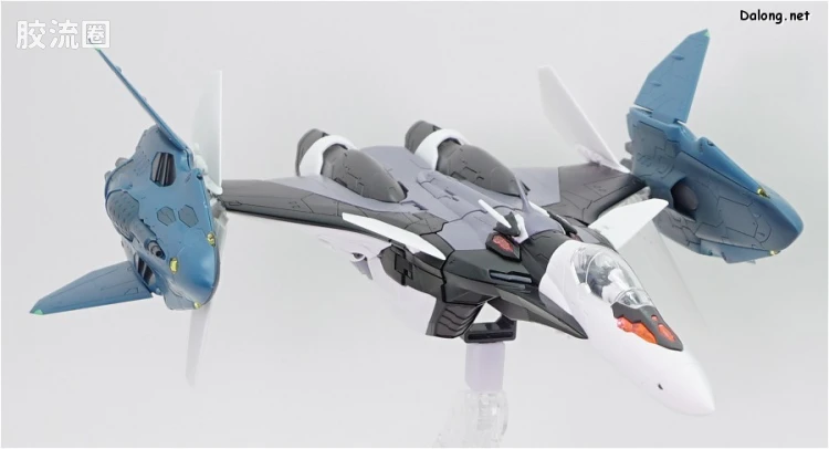 万代超时空要塞系列拼装模型 1比72 VF-31F 齐格飞/Lil Draken装备(疾风·因梅尔曼机) - 图片