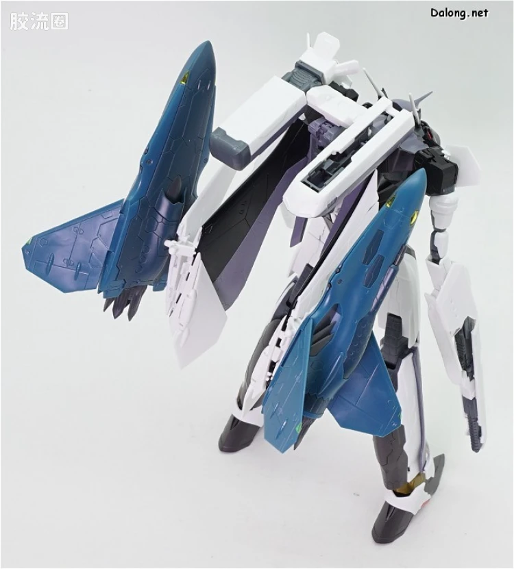 万代超时空要塞系列拼装模型 1比72 VF-31F 齐格飞/Lil Draken装备(疾风·因梅尔曼机) - 图片