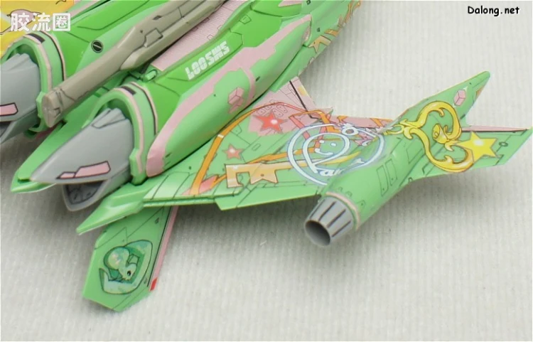 万代超时空要塞系列拼装模型 1比100不可变形 YF-29 兰花李痛机 - 图片