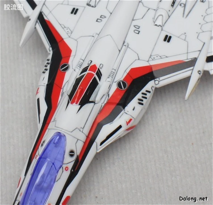 万代超时空要塞系列拼装模型 1比100不可变形 VF-25F 早已女机 - 图片