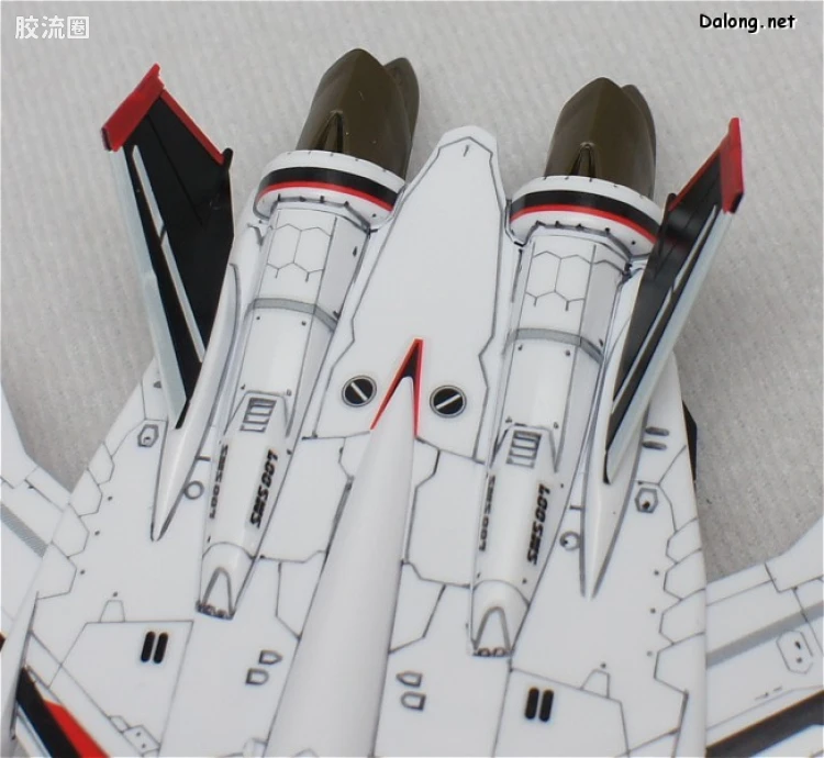 万代超时空要塞系列拼装模型 1比100不可变形 VF-25F 早已女机 - 图片