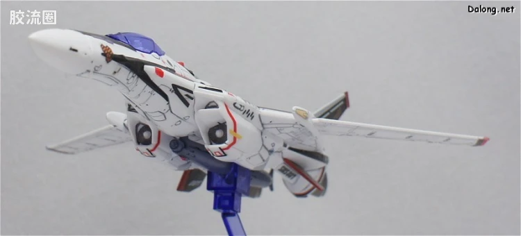 万代超时空要塞系列拼装模型 1比100不可变形 VF-25F 早已女机 - 图片