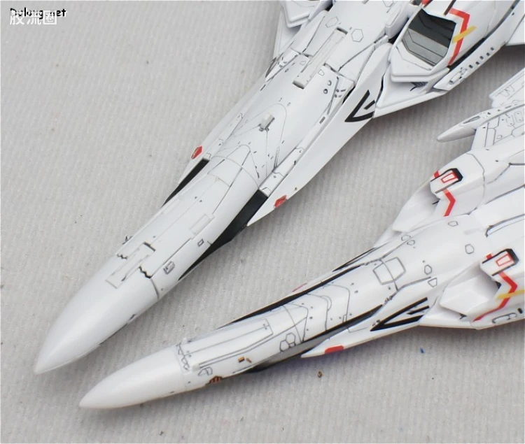 万代超时空要塞系列拼装模型 1比100不可变形 VF-25F 早已女机 - 图片