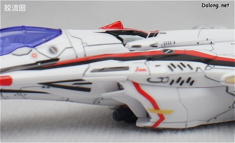 万代超时空要塞系列拼装模型 1比100不可变形 VF-25F 早已女机 - 图片