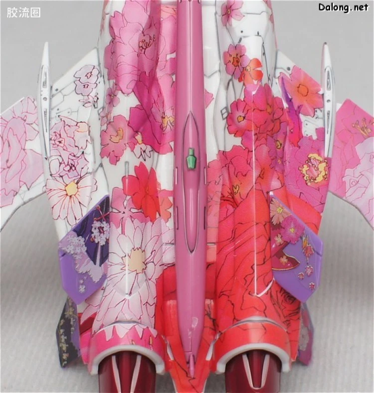 万代超时空要塞系列拼装模型 1比100不可变形 VF-25 雪露痛机 - 图片