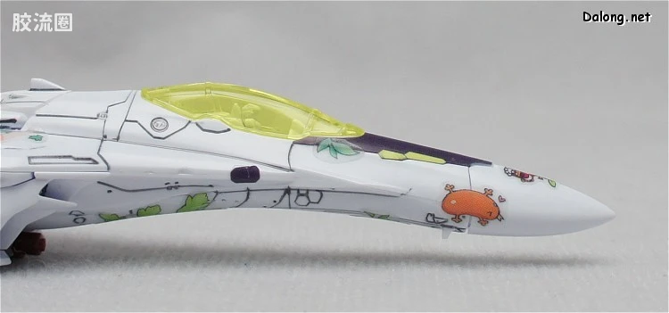 万代超时空要塞系列拼装模型 1比100不可变形 VF-25 兰花李痛机 - 图片