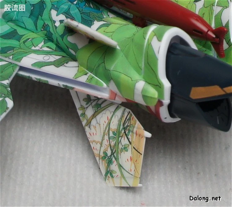 万代超时空要塞系列拼装模型 1比100不可变形 VF-25 兰花李痛机 - 图片