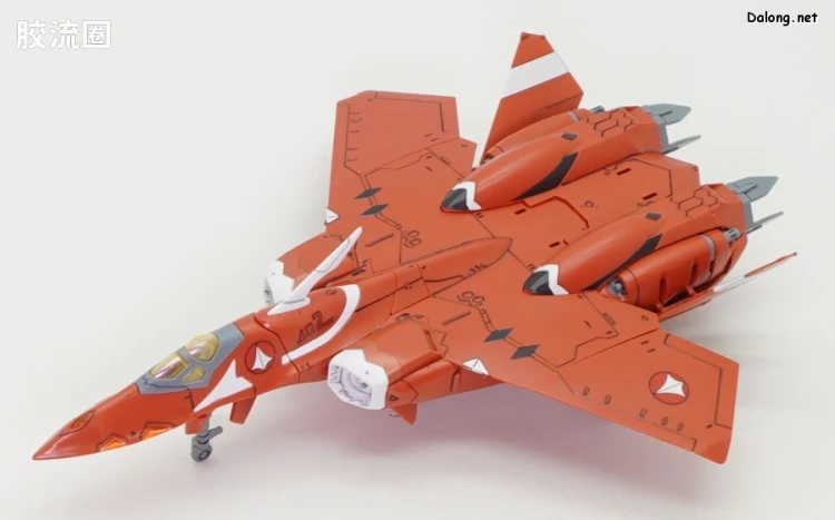 万代超时空要塞系列拼装模型 HG 1/100系列 雨燕II(米莉亚·法莉娜·吉纳斯机) - 图片