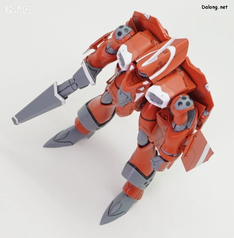 万代超时空要塞系列拼装模型 HG 1/100系列 雨燕II(米莉亚·法莉娜·吉纳斯机) - 图片